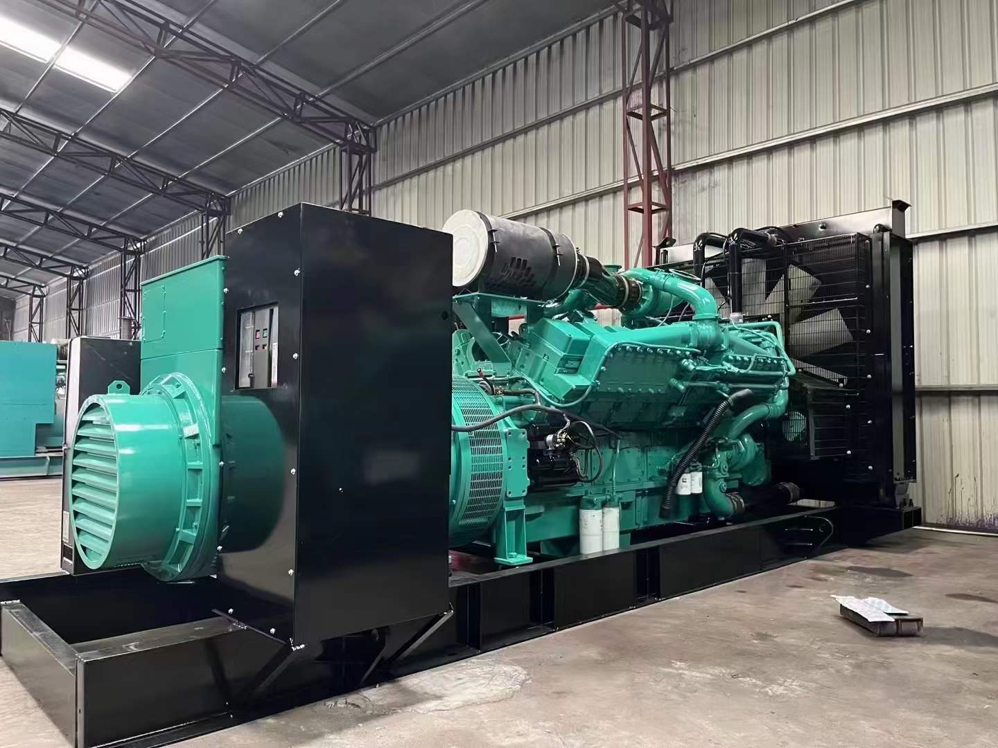 元宝如何降低 800kW 柴油发电机输出电流的波动？