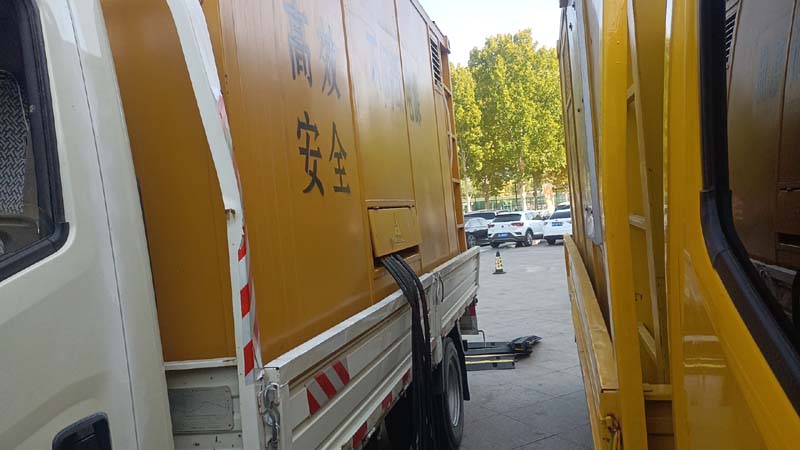 元宝如何判断柴油发电机组和UPS电源的切换时间是否符合要求？